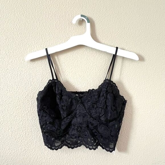 Zara Lace Crop Top - Picture 1 of 4